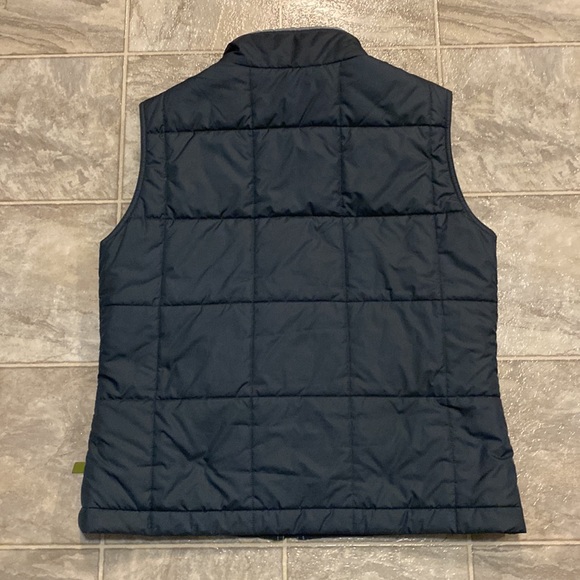 Patagonia Navy Quilted Women’s Vest - Picture 2 of 8